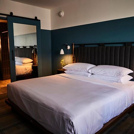 The Junto Hotel Columbus Bagian luar foto
